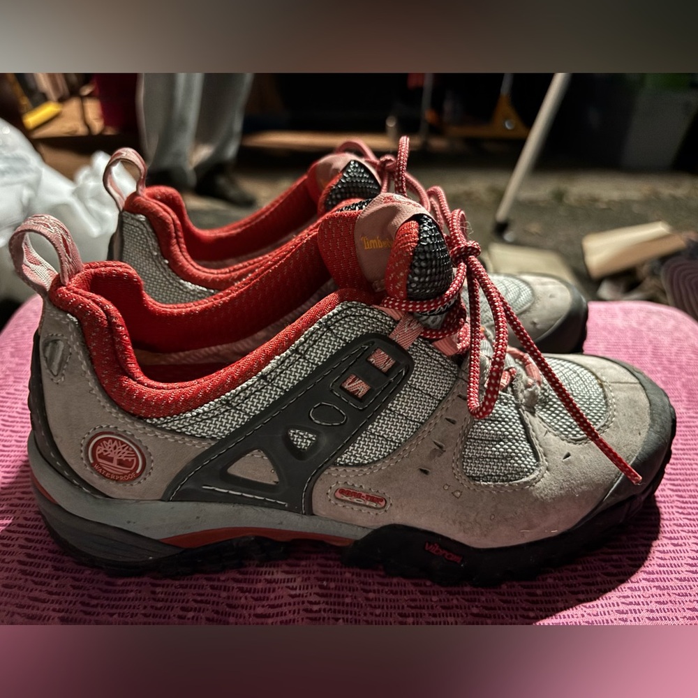 TIMBERLAND Vibram Hiking Mountaineer Shoe.
